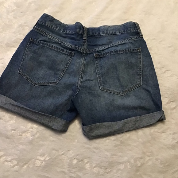 Old Navy Boyfriend Jean Shorts. Patches, Distressed, Relaxed Fit.Sz 2 - Picture 3 of 8